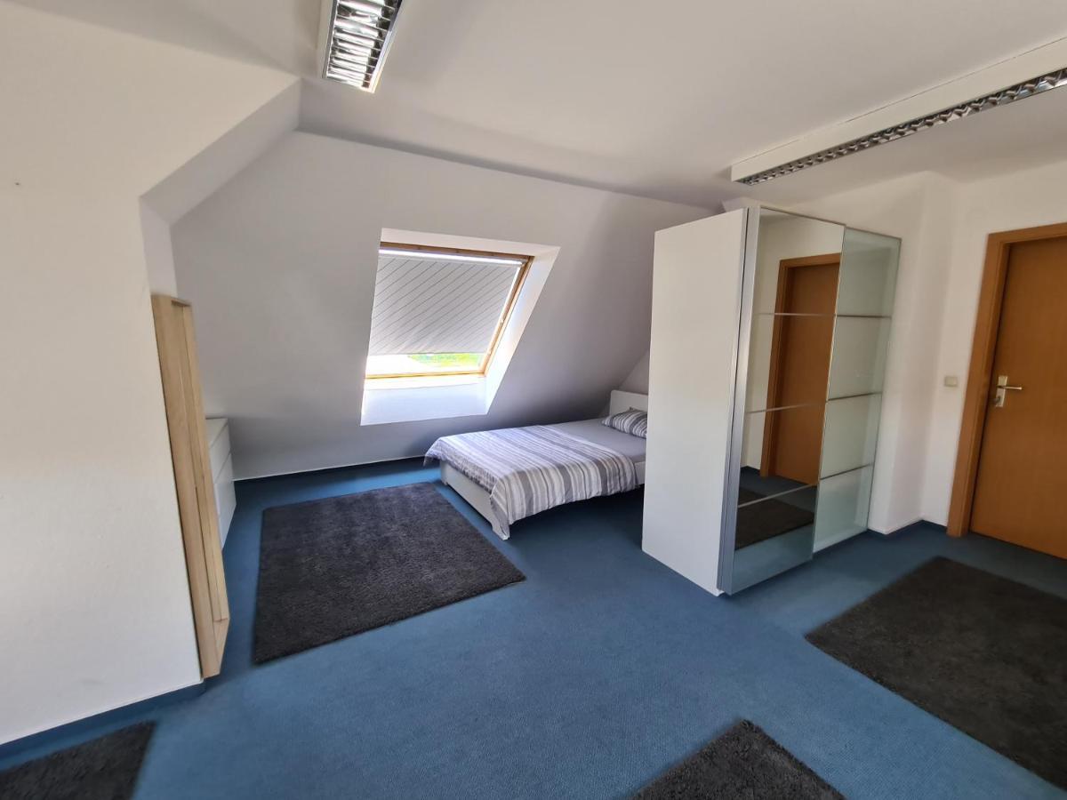 6 Bedroom Private Apartment & Lounge Росток Екстериор снимка